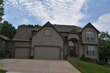 2617 Kristin Dr Lee's Summit, MO 64082