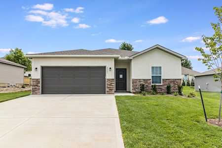 2203 Crestview Place Raymore, MO 64083