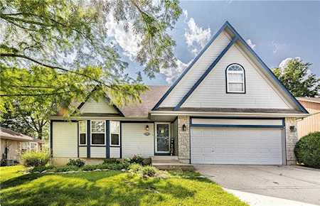 4609 SW 10th St Blue Springs, MO 64015