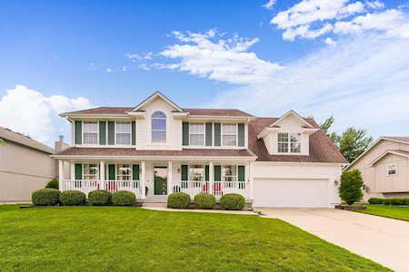 1224 SW Crossing Dr Lee's Summit, MO 64081