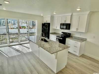 12994 S Mulley Twist Ct Riverton, UT 84096