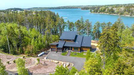 54 Ocean Ridge Rd Cushing, ME 04563
