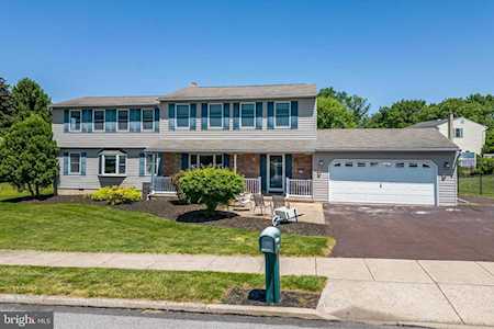 1525 Liberty Bell Dr Harleysville, PA 19438