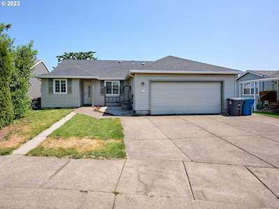 977 Mahan LOOP Gervais, OR 97026