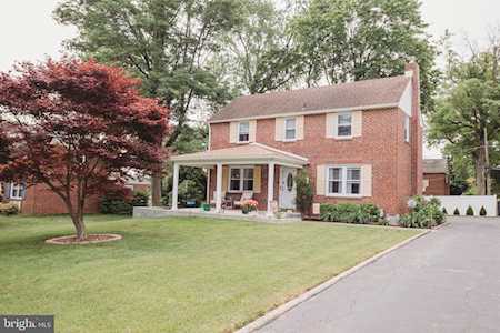 626 Dutton Circle Springfield, PA 19064