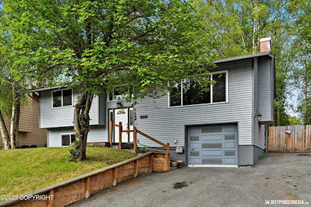 3316 Rosella St Anchorage, AK 99504