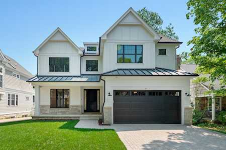 4636 Prince St Downers Grove, IL 60515
