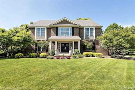 9495 Prince William Brighton Twp, MI 48114