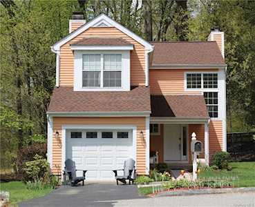 130 Hitching Post Lane Yorktown Heights, NY 10598