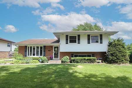 269 Woodville Ln Schaumburg, IL 60193
