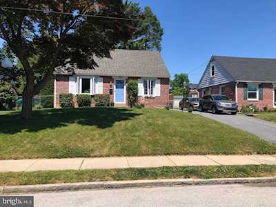 937 Greenbriar Ln Springfield, PA 19064