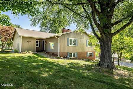 910 Kenilworth Circle Maryville, TN 37804