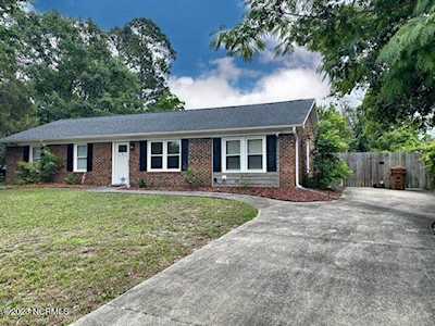 5326 Lawrence Dr Wilmington, NC 28405