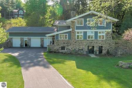 1435 Incochee Farm Lane Traverse City, MI 49684