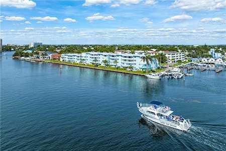 2758 NE 30th Ave #4C Lighthouse Point, FL 33064