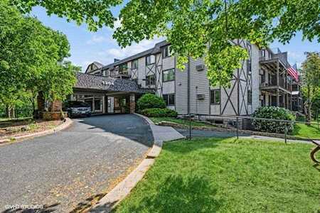 1304 W Medicine Lake Drive #202 Plymouth, MN 55441