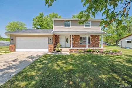 1171 Hollyhock Dr Grand Blanc Twp, MI 48439