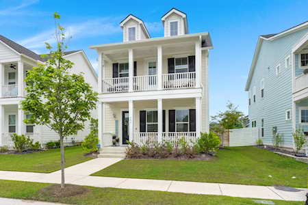 403 N Commodore Way Summerville, SC 29483