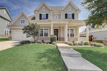 841 Crimson Road Lantana, TX 76226