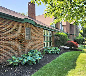 4554 Sandringham Drive Upper Arlington, OH 43220