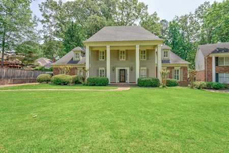 2758 Hunters Horn Cv Germantown, TN 38138