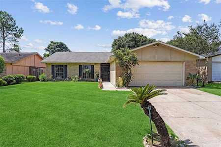 15707 Sierra Valle Dr Houston, TX 77083