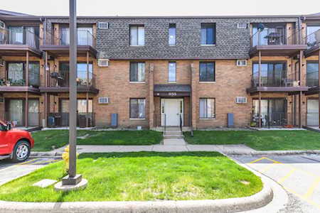 655 N Briar Hill Ln #3 Addison, IL 60101