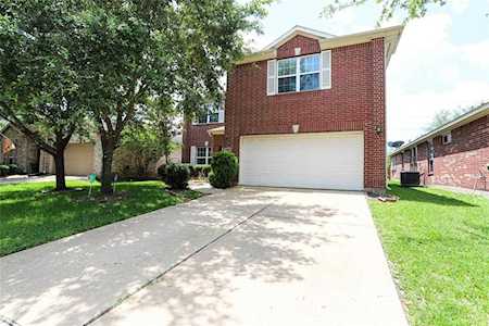 13108 Shallow Falls Ln Pearland, TX 77584