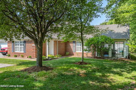 8608 Roberta Ct Louisville, KY 40291