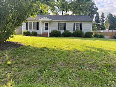 6414 Wedgewood Rd Hanover, VA 23111
