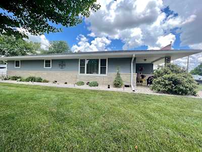 1670 Mccollum Ln Plainfield, IN 46168
