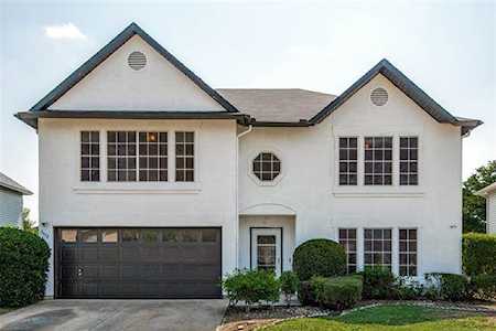 3152 Pine Valley Drive Grand Prairie, TX 75052