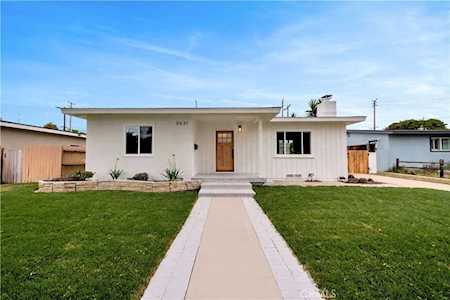 2631 Senasac Ave Long Beach, CA 90815