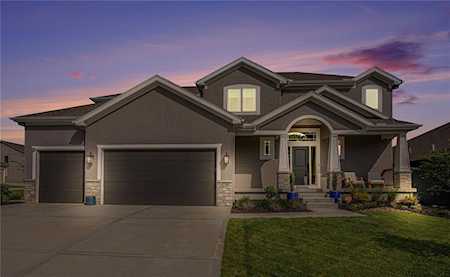 8780 Houston St Lenexa, KS 66227