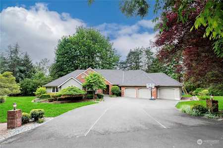 13323 211th Place NE Woodinville, WA 98077