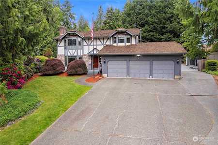 1901 36th Place SE Puyallup, WA 98374