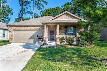 4322 Roaring Timber Dr Conroe, TX 77304