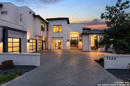 7114 Bluff Green San Antonio, TX 78257