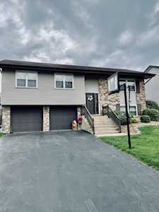 1117 Buttonwood Dr Westmont, IL 60559