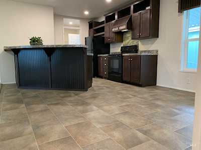 9390 W Ustick Rd #17 Boise, ID 83704