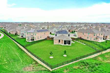 628 Lady Swiss LN Hutto, TX 78634