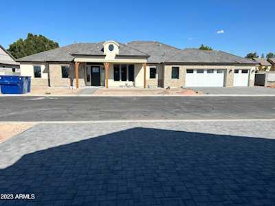 2533 N Williams Street Mesa, AZ 85203