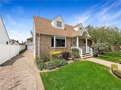 158-42 92nd Street Howard Beach, NY 11414