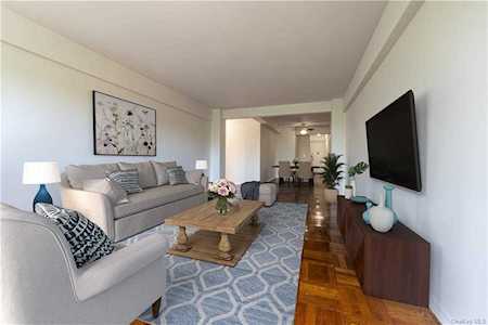 900 Palmer Road #8J Bronxville, NY 10708