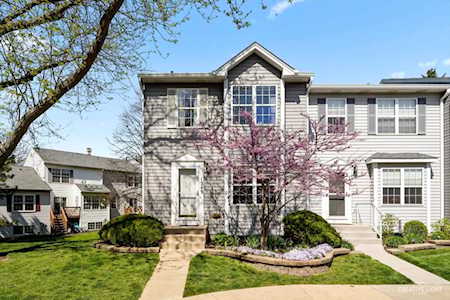 1349 Dunham Ct Geneva, IL 60134