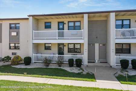 187 Wharfside Dr Monmouth Beach, NJ 07750