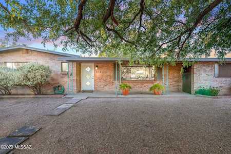 5841 E 8th St Tucson, AZ 85711