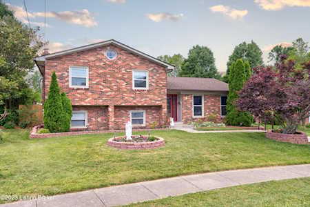 4106 Manner Gate Dr Louisville, KY 40220