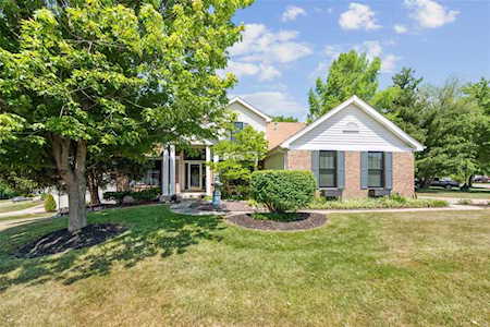 1437 Prospect Lakes Dr Wentzville, MO 63385