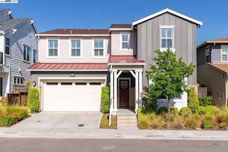 7381 Diamond Mountain Rd Dublin, CA 94568